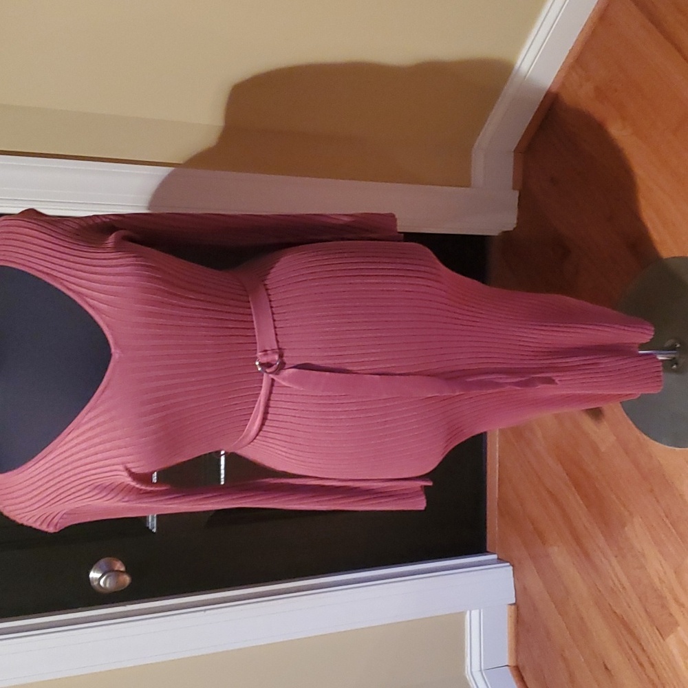Women's pink midi knit dress